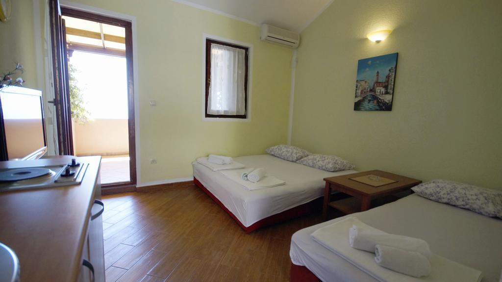 Apartmani Zona Sveti Stefan Bagian luar foto