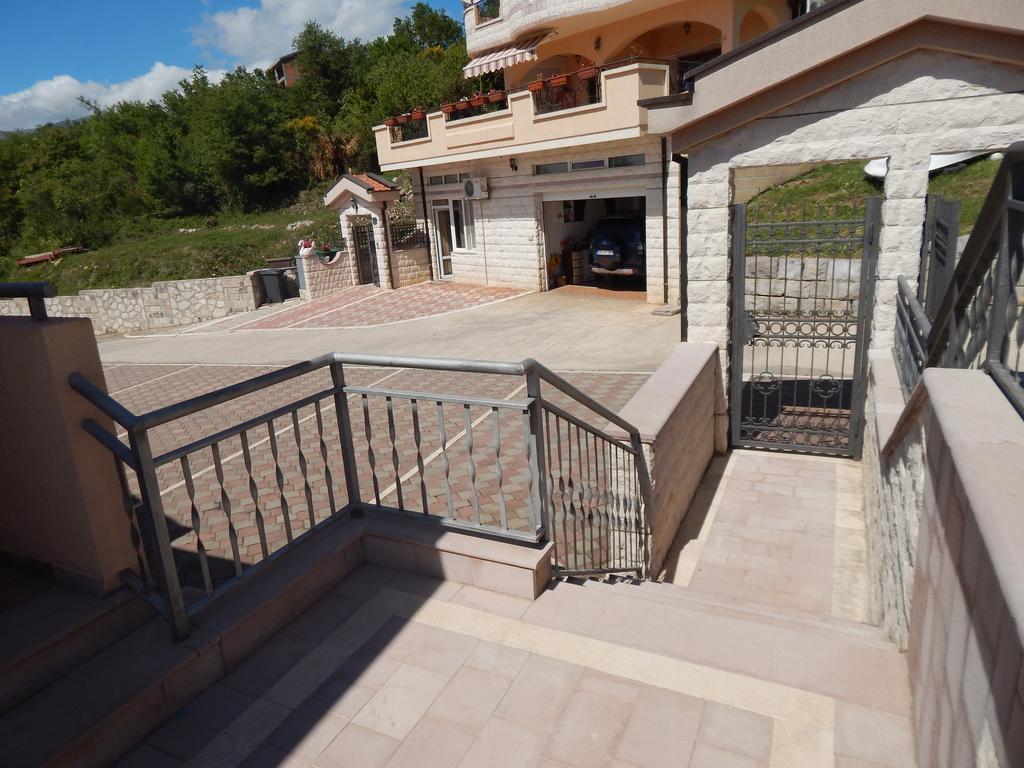 Apartmani Zona Sveti Stefan Bagian luar foto