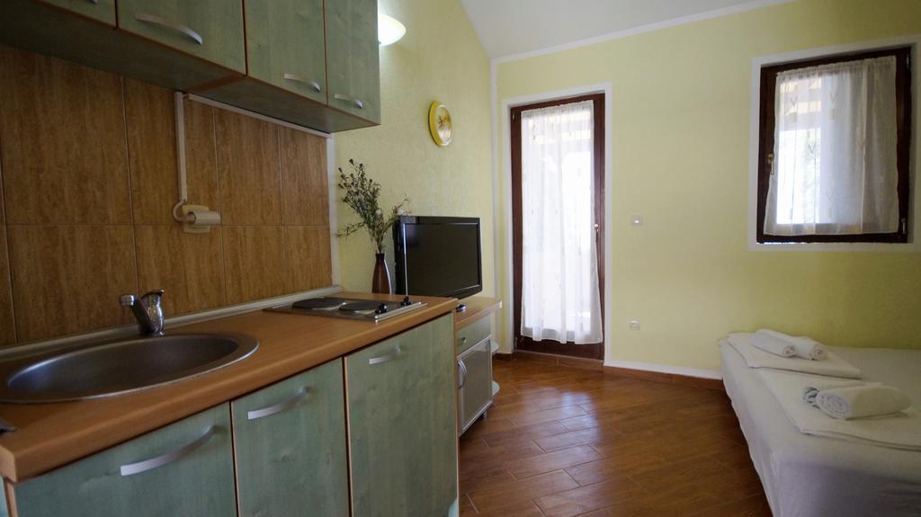 Apartmani Zona Sveti Stefan Bagian luar foto